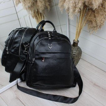 Женский рюкзак на широком ремне формата А4 сумка-рюкзак черный экокожа