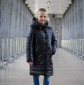 Длинное зимнее пальто на девочку теплая зимняя куртка подростковая черная с красным 9-12 лет
