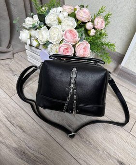 Женская сумка чемоданчик кроссбоди небольшая красивая сумочка через плечо черная экокожа