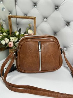 Небольшая женская сумочка классическая сумка через плечо красивая коричневая экокожа