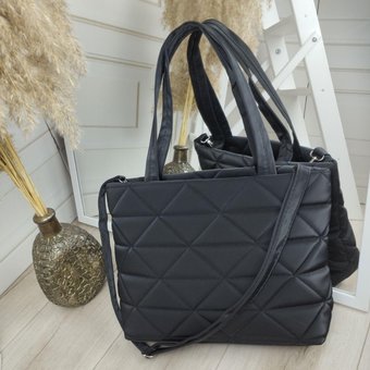 Женская стеганая сумка вместительная стильная молодежная черная нейлон