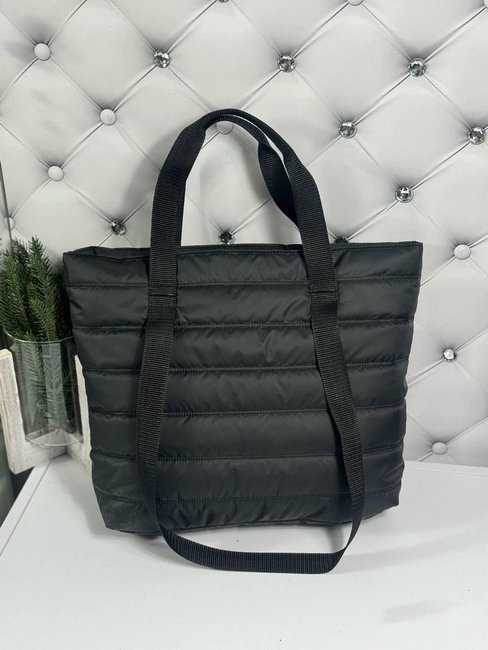 Жіноча сумка з плащової тканини стьобана велика шоппер стильна міська чорна