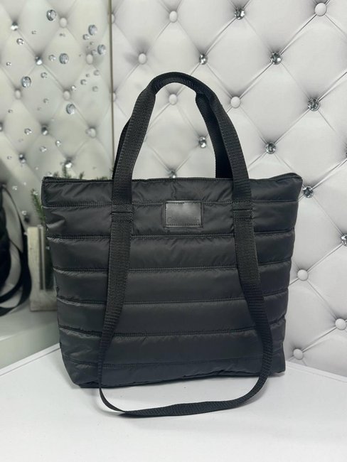 Жіноча сумка з плащової тканини стьобана велика шоппер стильна міська чорна
