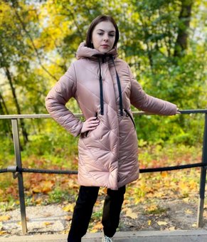 Зимняя куртка пуховик на девочку удлиненная теплая курточка бежевая 140-158р 158