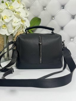 Женская сумка чемоданчик с двумя ремнями сумочка красивая черная кожзам