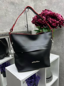 Женская сумка-мешок большая вместительная черная с красным кожзам