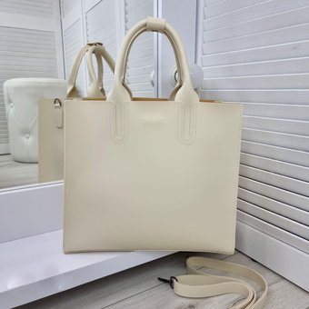 Жіноча сумка-шопер квадратна стильна містка світло-бежева екошкіра