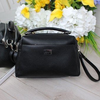 Женская сумка чемоданчик модная классическая небольшая черная кожзам