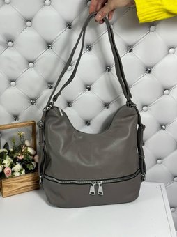 Женская сумка-рюкзак вместительная мягкая молодежная сумка стильная серая экокожа