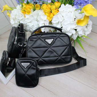 Жіноча сумка клатч сумочка на широкому ремені красива чорна екошкіра