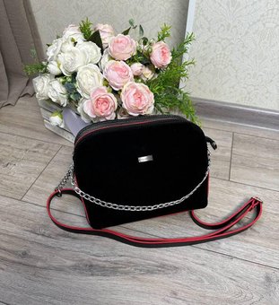 Женская сумочка с цепочкой кросс-боди сумка клатч черная с красным замша+кожзам
