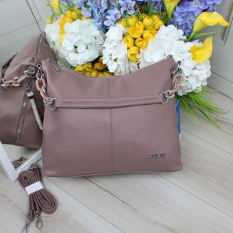 Большая женская сумка-мешок мягкой формы красивая модная темная пудра экокожа