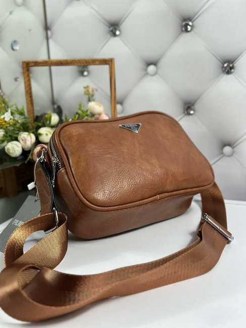 Женская сумка через плечо на широком ремне кросс-боди сумочка клатч коричневая экокожа