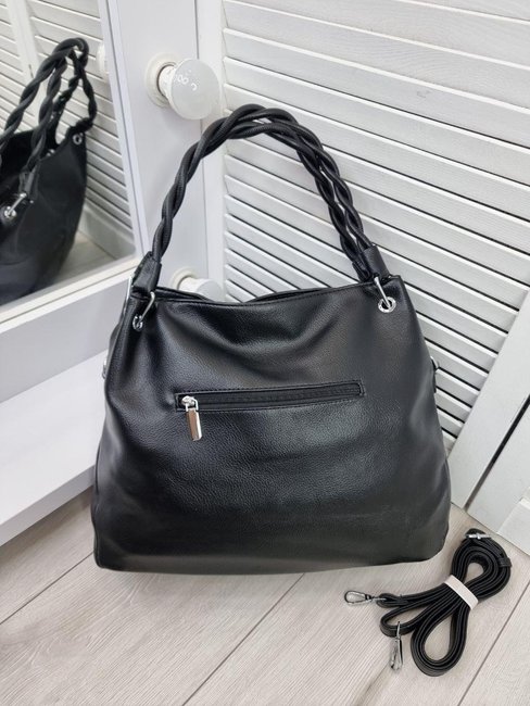 Большая женская сумка-мешок мягкой формы красивая модная черная экокожа